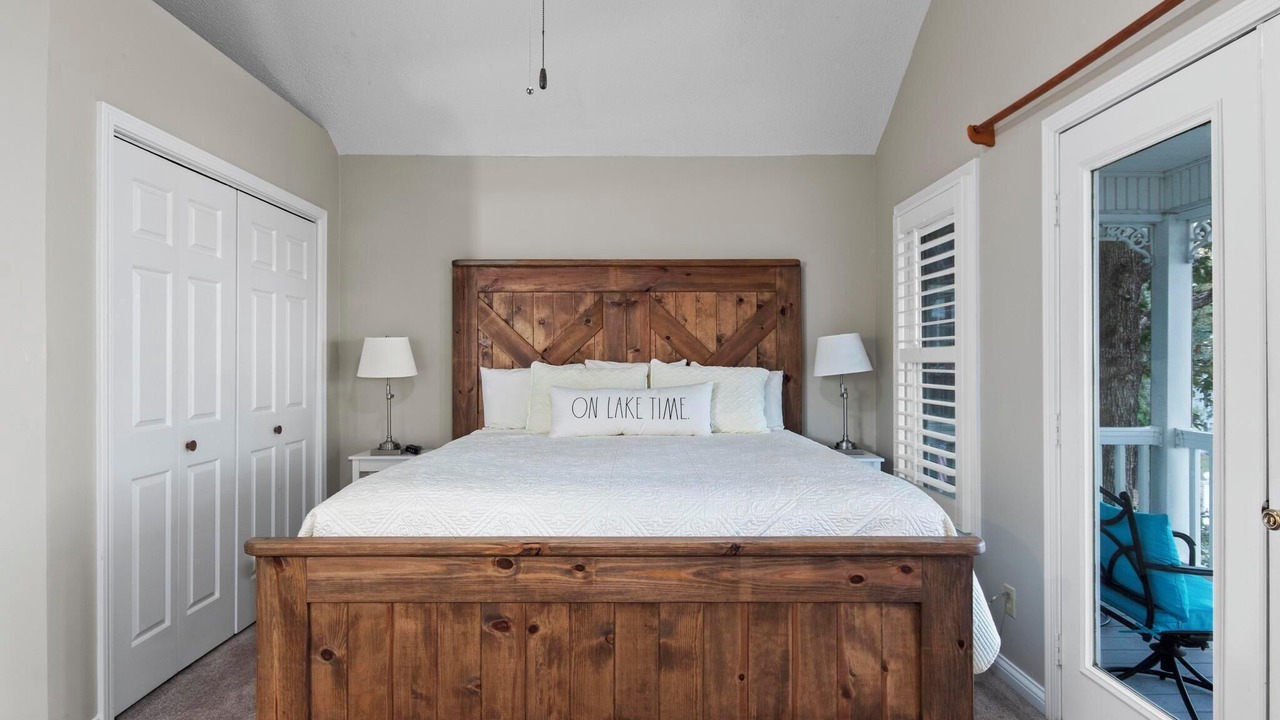 Photo of Bedroom in Grand Rivers