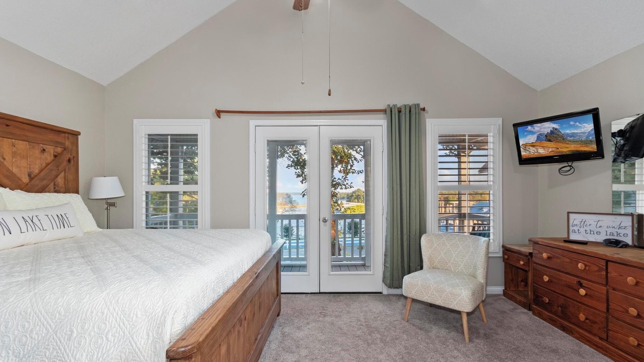Photo of Bedroom in Grand Rivers