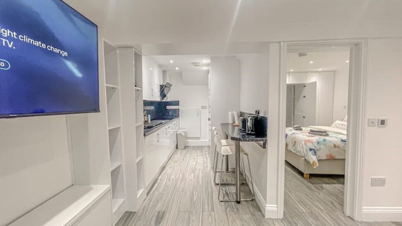 Photo of Bedroom in Highbury West