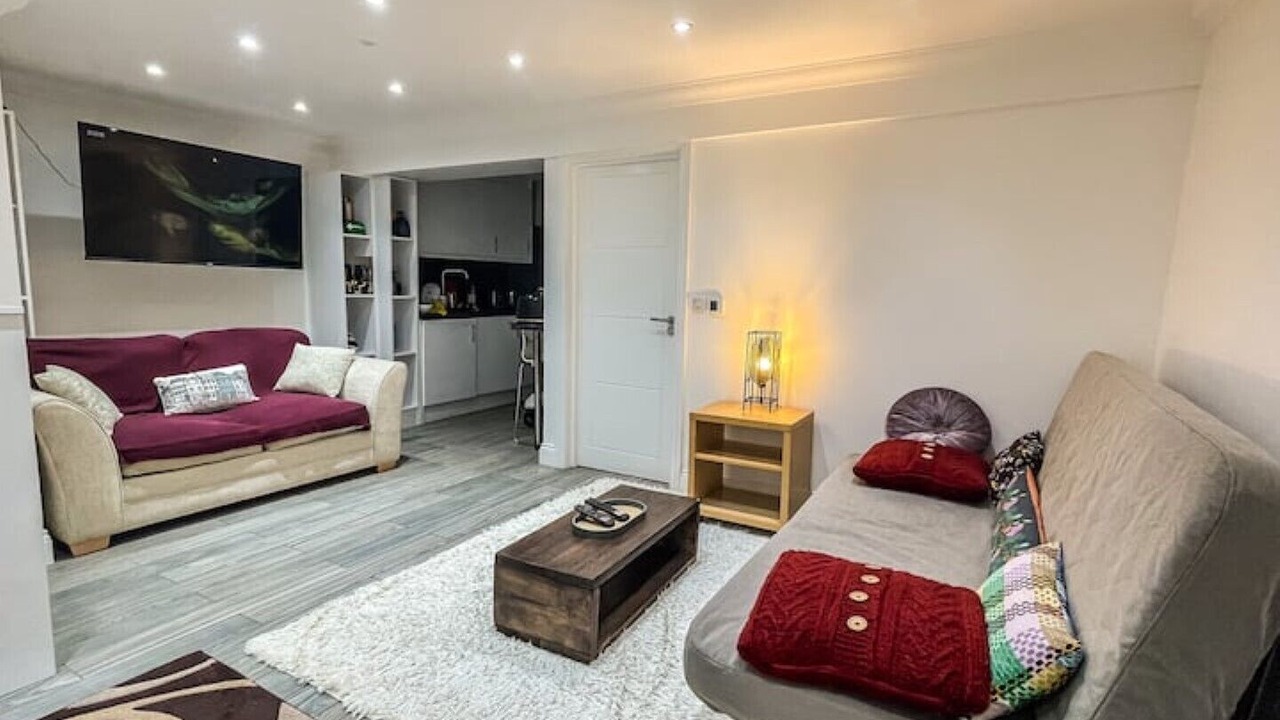 Photo of Livingroom in Highbury West