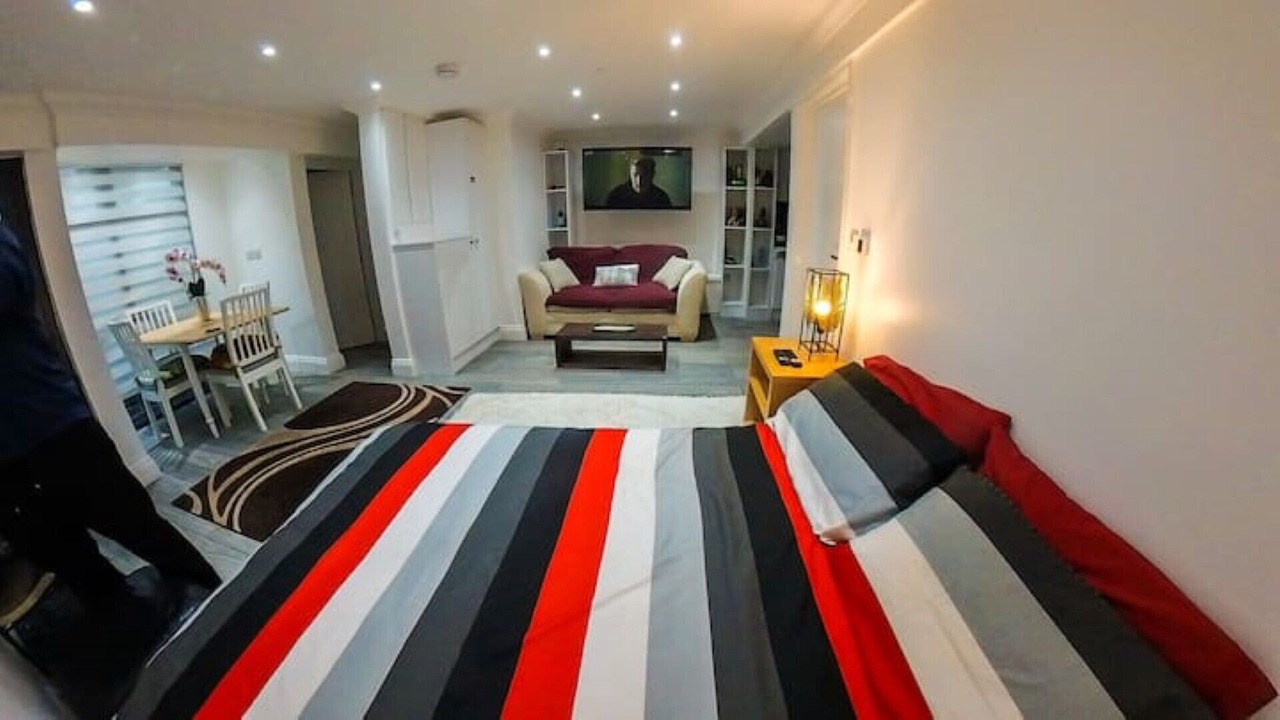 Photo of Bedroom in Highbury West