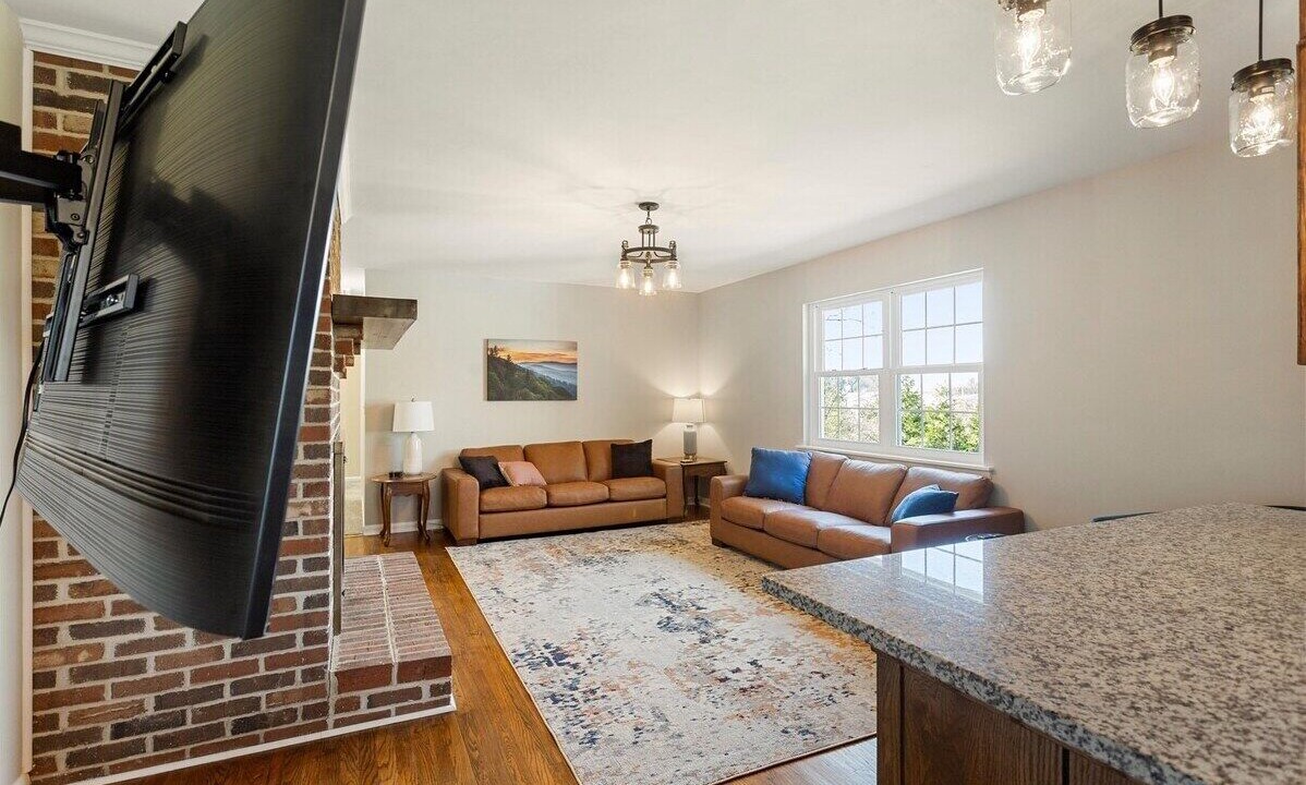 Photo of Bedroom in Graysville