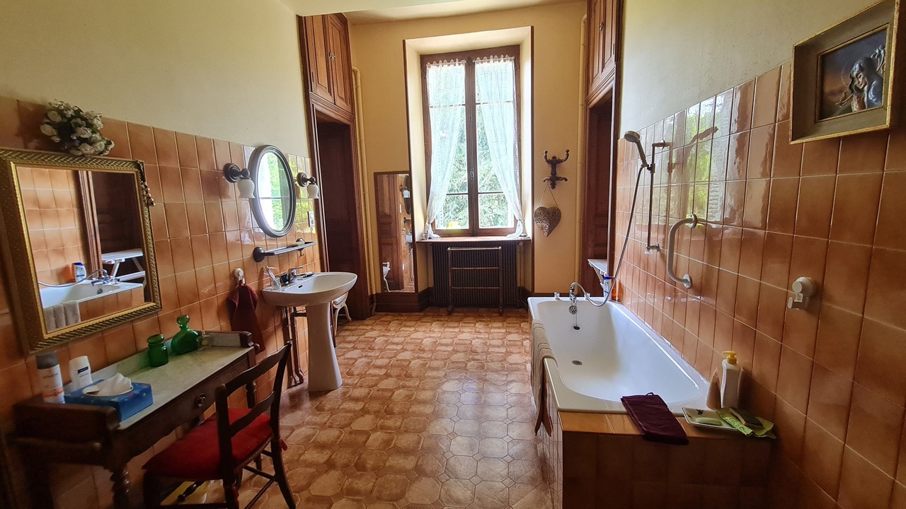 Photo of Bathroom in Saint-Pe-d'Ardet