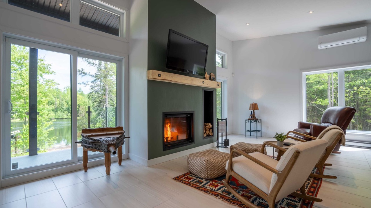 Photo of Livingroom in Saint-Alexis-des-Monts