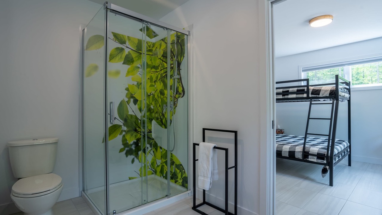 Photo of Bathroom in Saint-Alexis-des-Monts