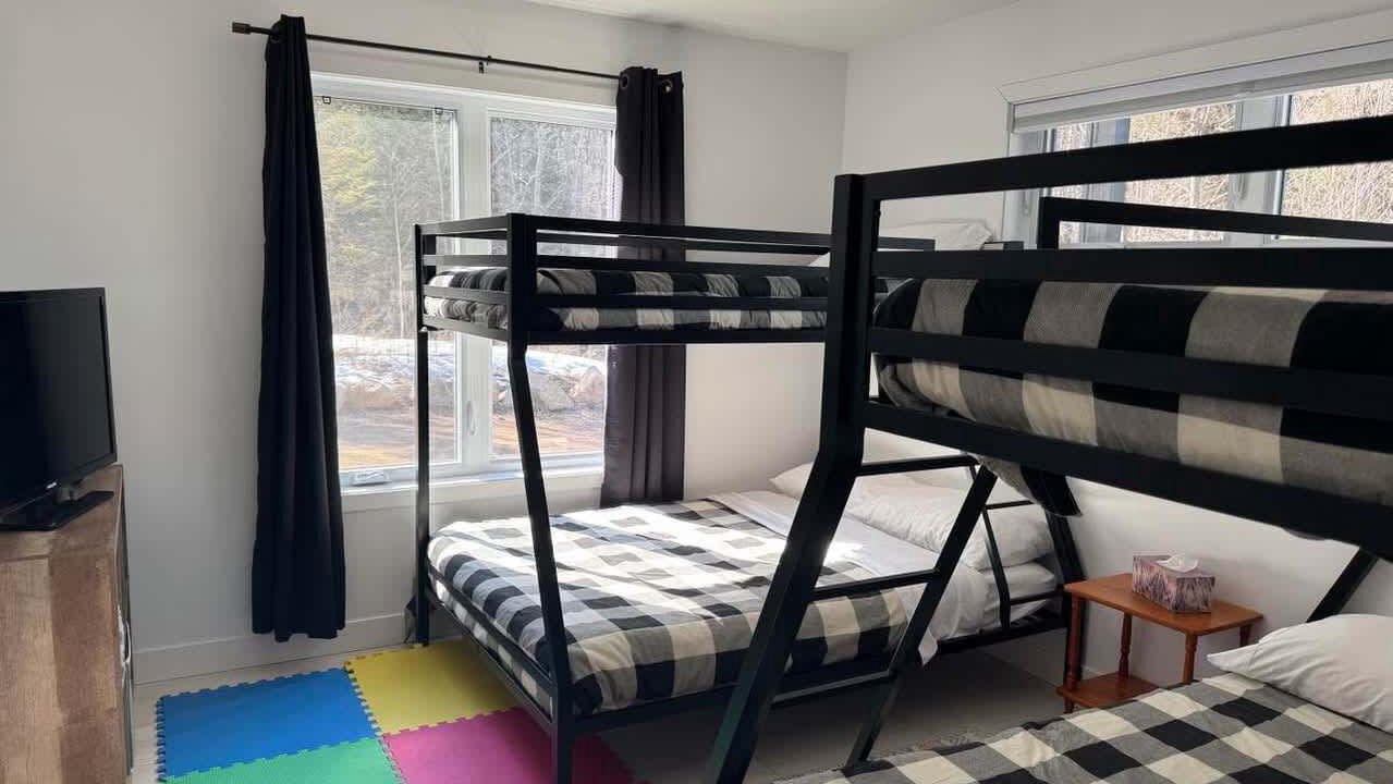 Photo of Bedroom in Saint-Alexis-des-Monts
