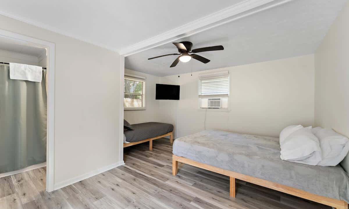 Photo of Bedroom in Chassahowitzka