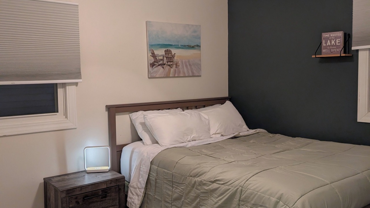 Photo of Bedroom in Paddock Lake