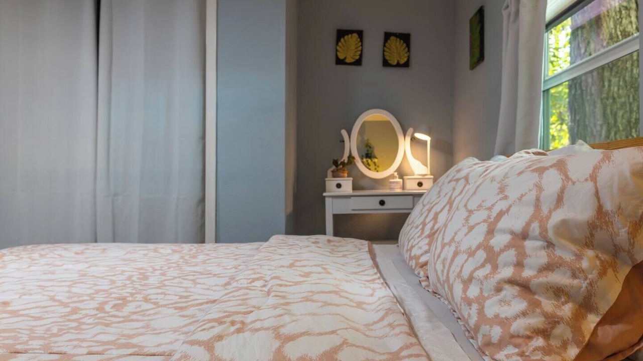 Photo of Bedroom in Holly