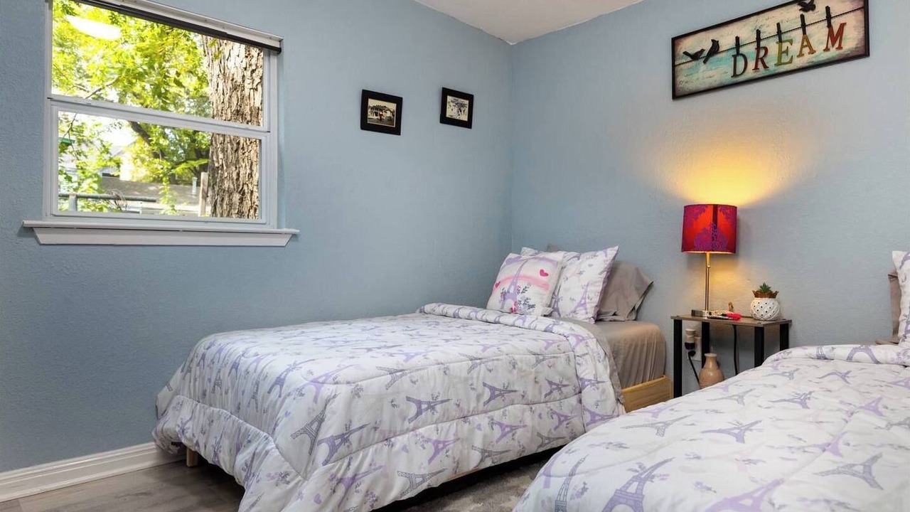 Photo of Bedroom in Holly