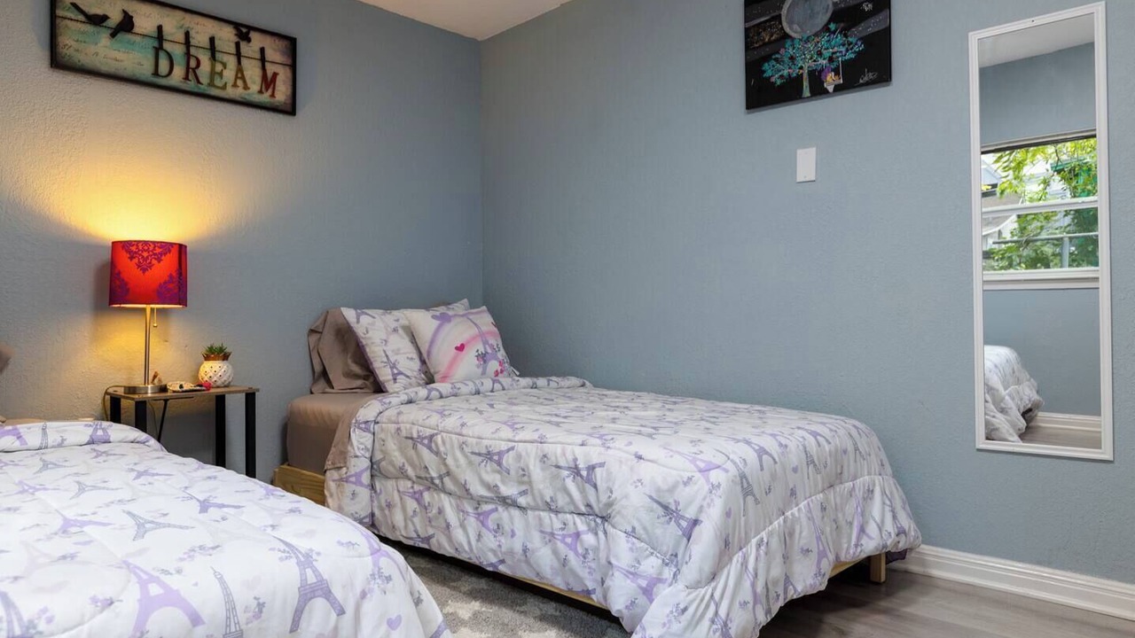Photo of Bedroom in Holly