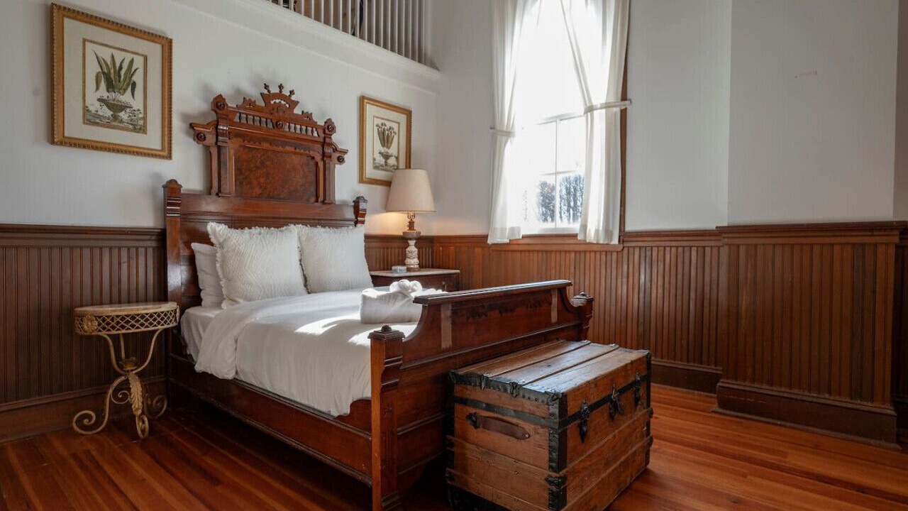 Photo of Bedroom in Goode