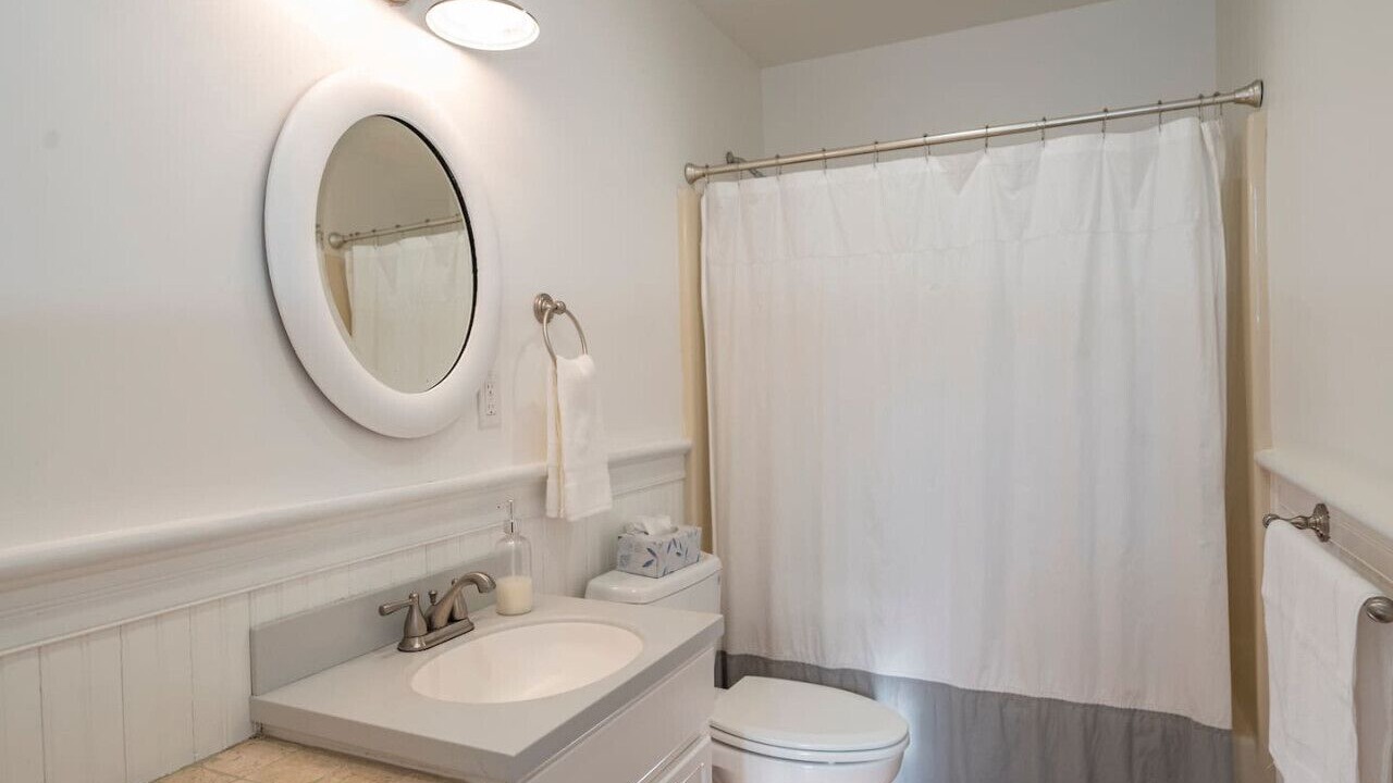 Photo of Bathroom in Goode