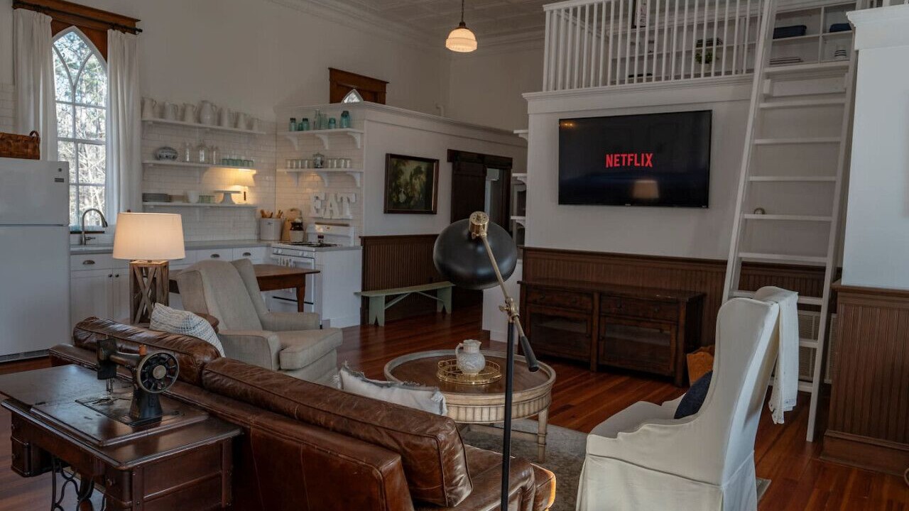 Photo of Livingroom in Goode
