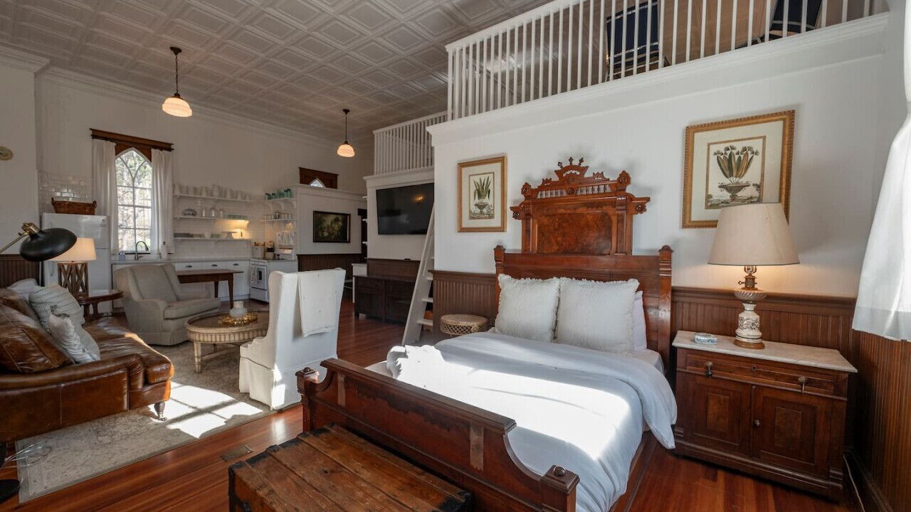 Photo of Bedroom in Goode