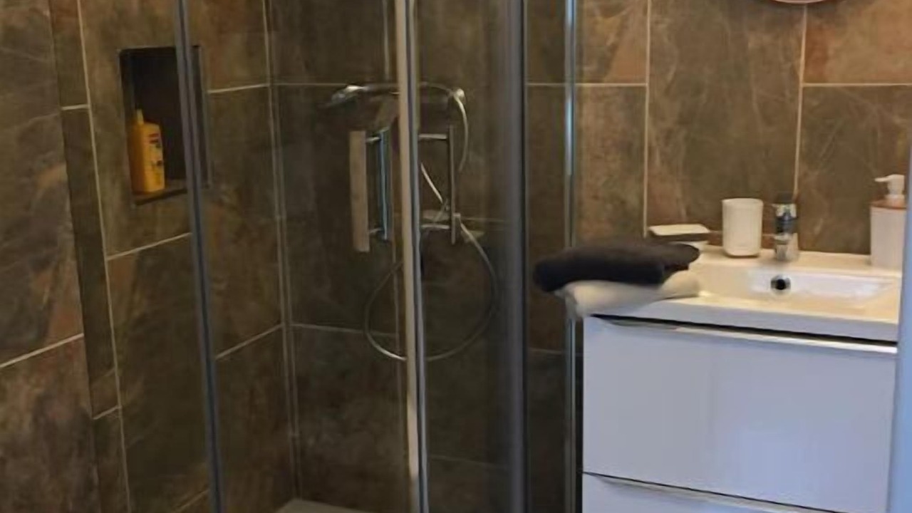 Photo of Bathroom in Saint-Symphorien-d'Ozon