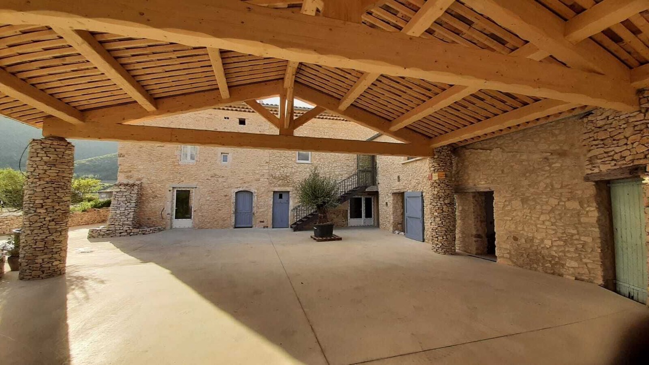 Photo of Outdoor in La Rochegiron