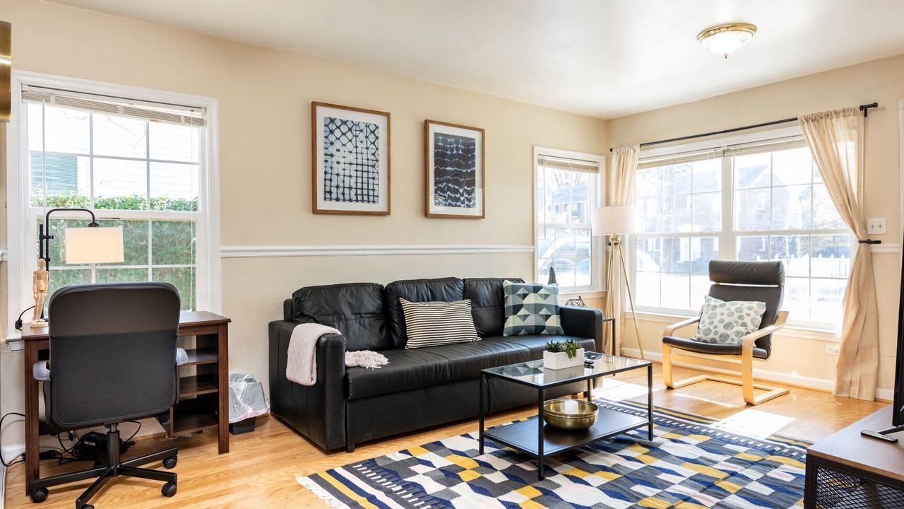 Photo of Bedroom in Bluemont