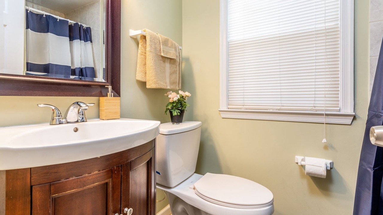 Photo of Bathroom in Bluemont