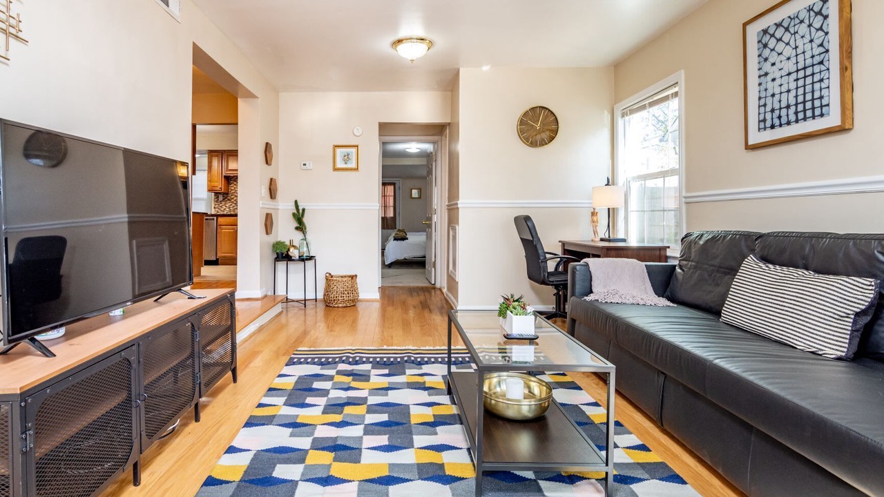 Photo of Bedroom in Bluemont
