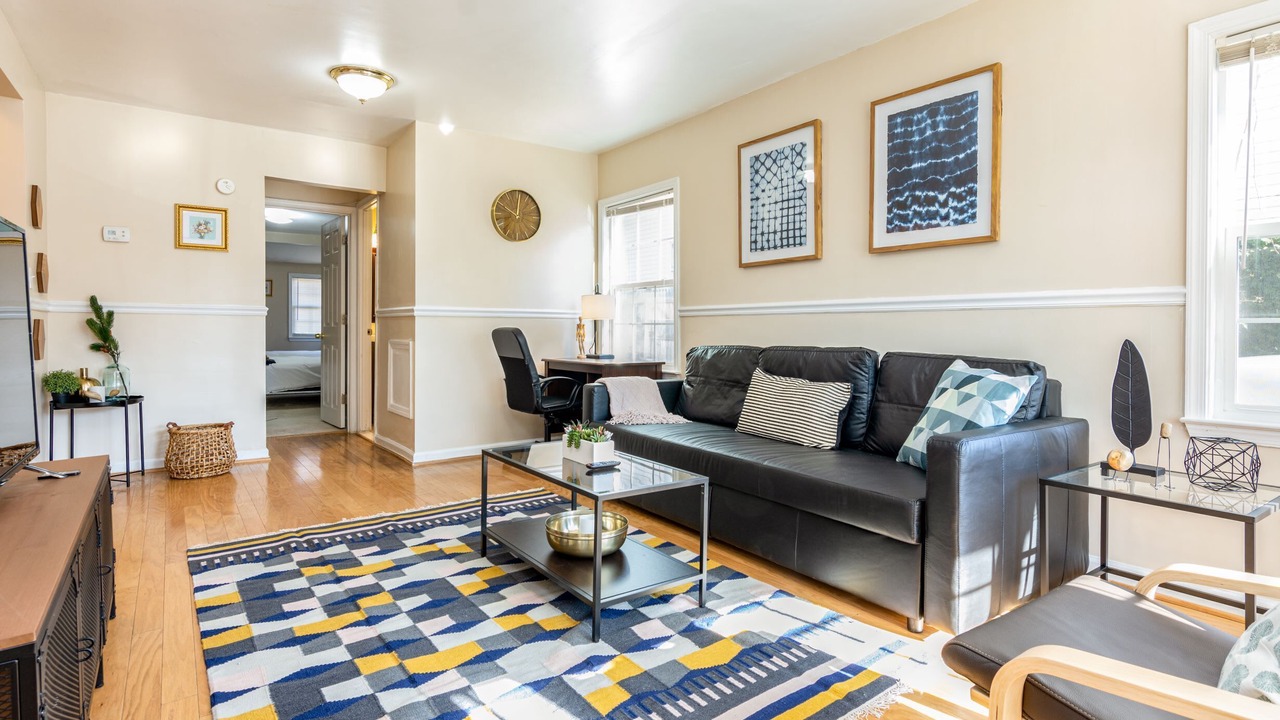 Photo of Livingroom in Bluemont