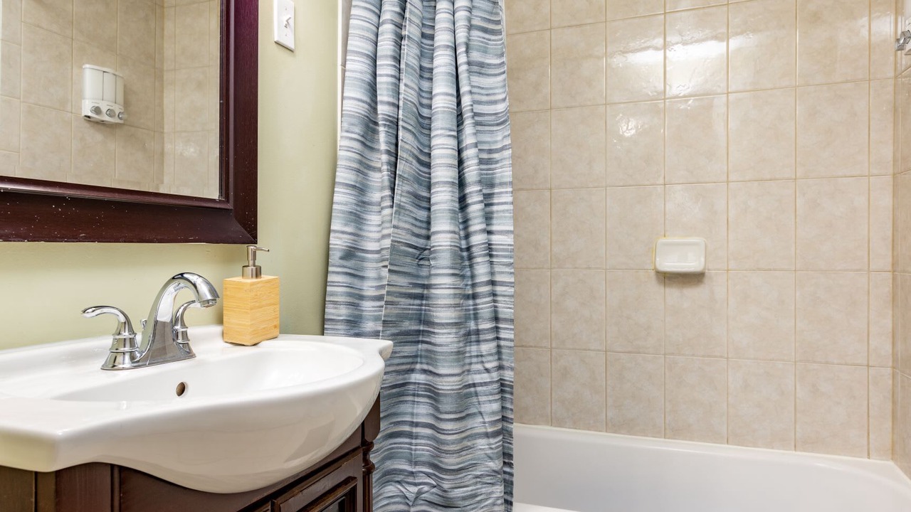 Photo of Bathroom in Bluemont
