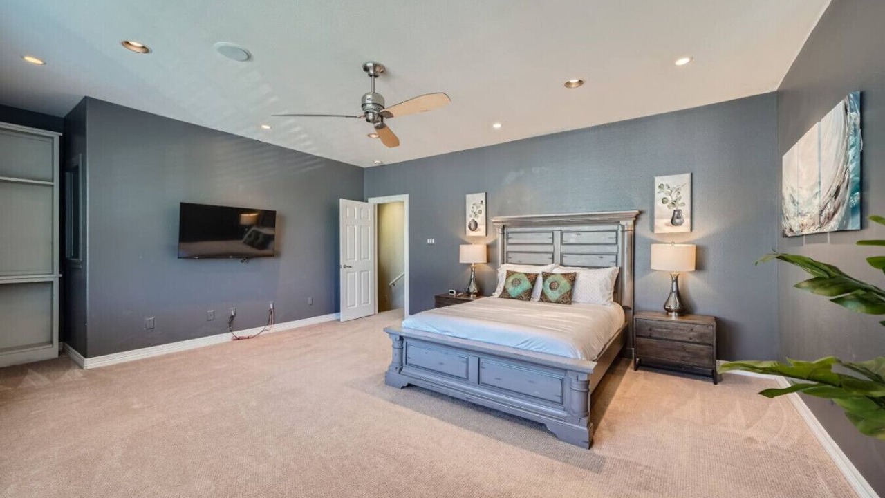 Photo of Bedroom in West Campus