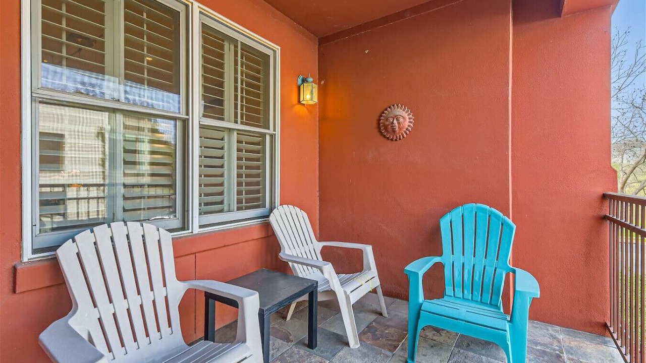 Photo of Patio Balcony in West Campus