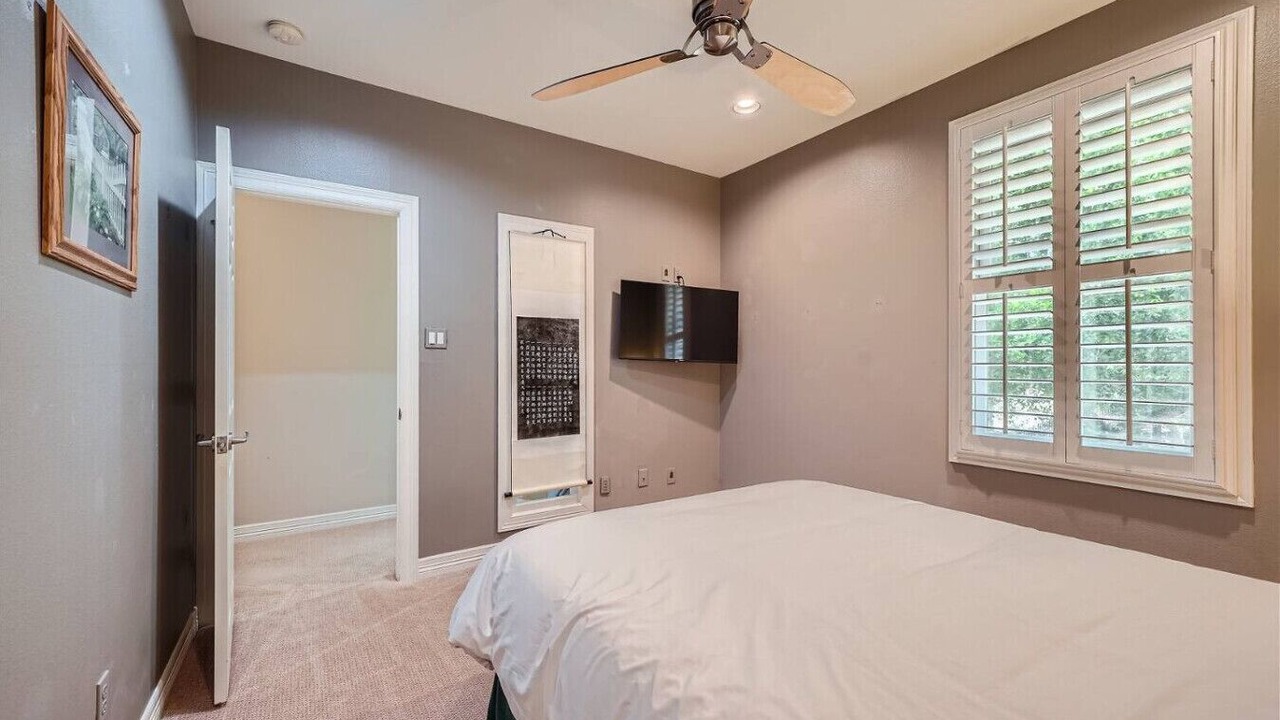 Photo of Bedroom in West Campus