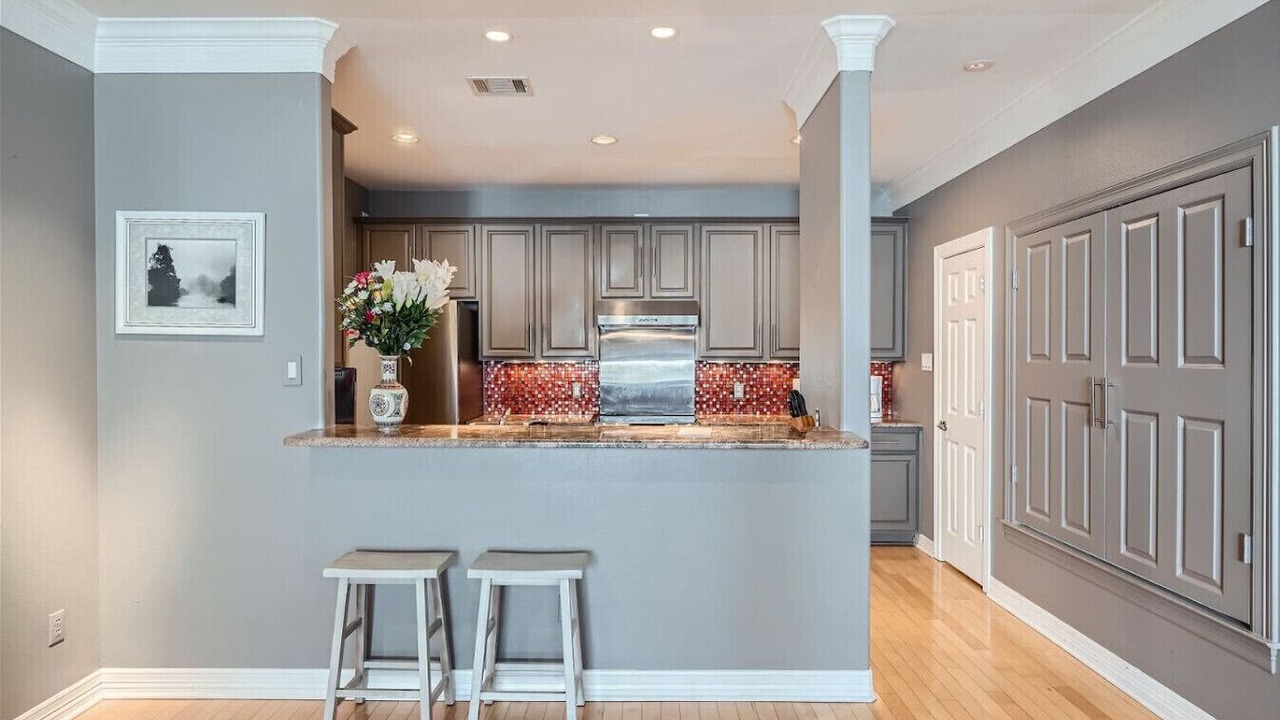 Photo of Kitchen in West Campus