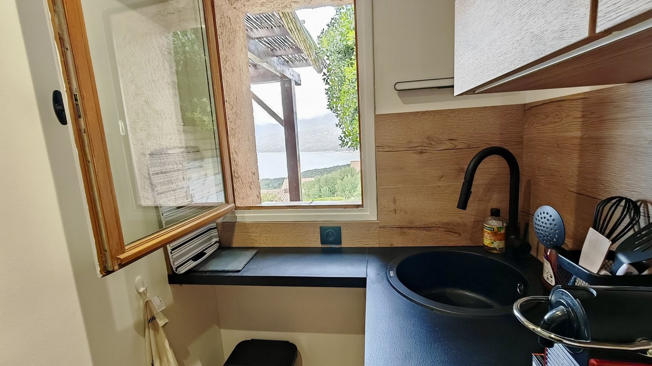 Photo of Bathroom in Serra-di-Ferro