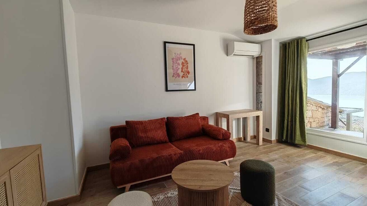 Photo of Livingroom in Serra-di-Ferro