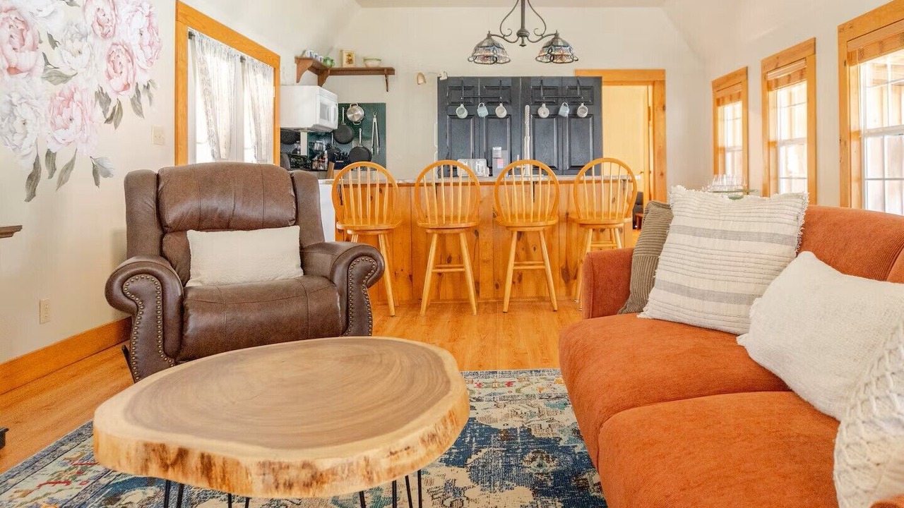 Photo of Livingroom in Hillsville