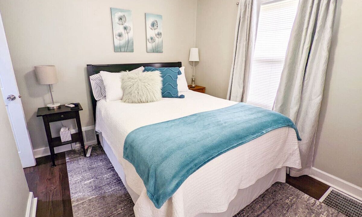 Photo of Bedroom in Bettendorf