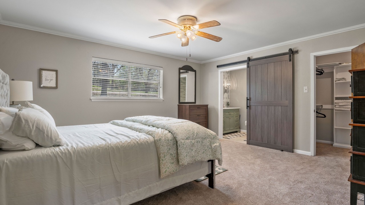 Photo of Bedroom in Denison