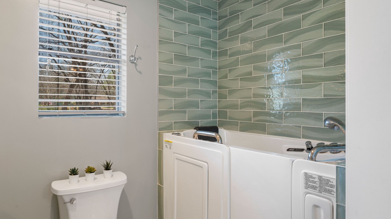 Photo of Bathroom in Denison