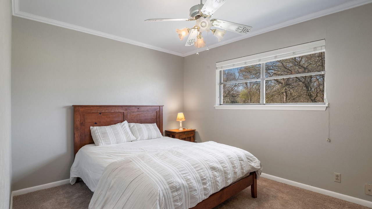 Photo of Bedroom in Denison