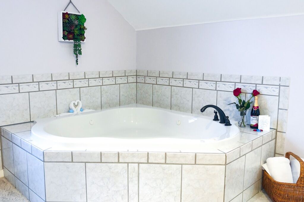 Photo of Bathroom in Ponce De Leon
