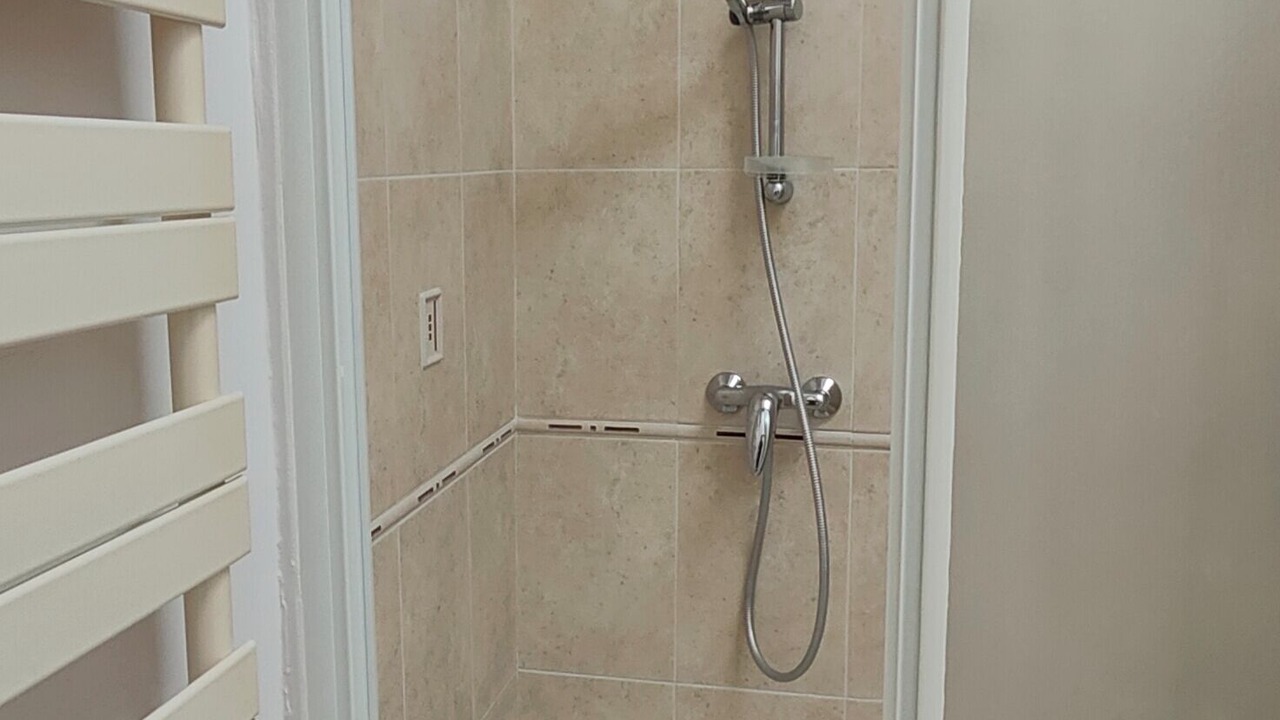 Photo of Bathroom in Pompignan