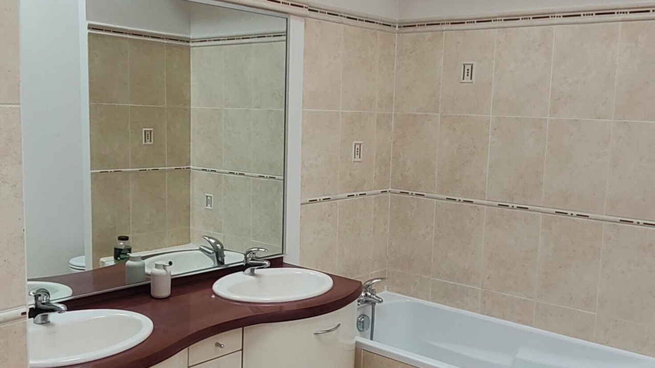 Photo of Bathroom in Pompignan