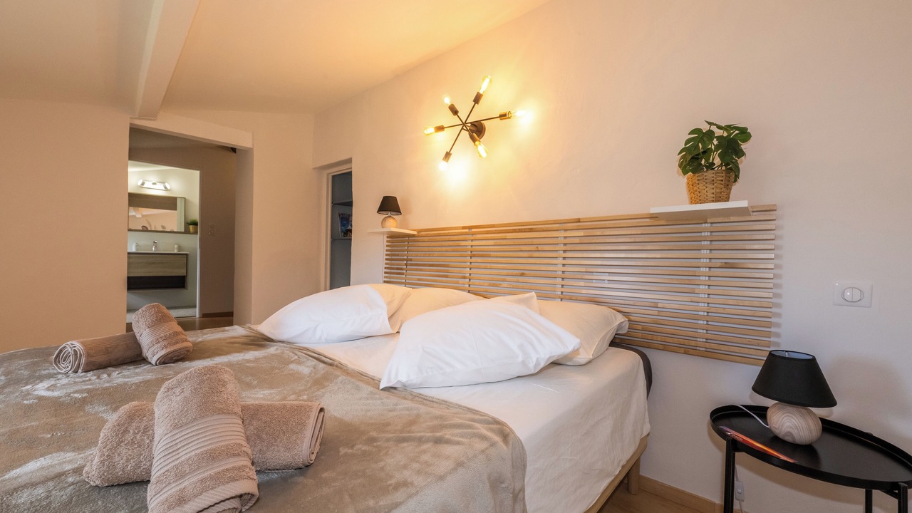 Photo of Bedroom in Pompignan