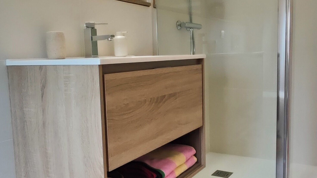 Photo of Bathroom in Pompignan