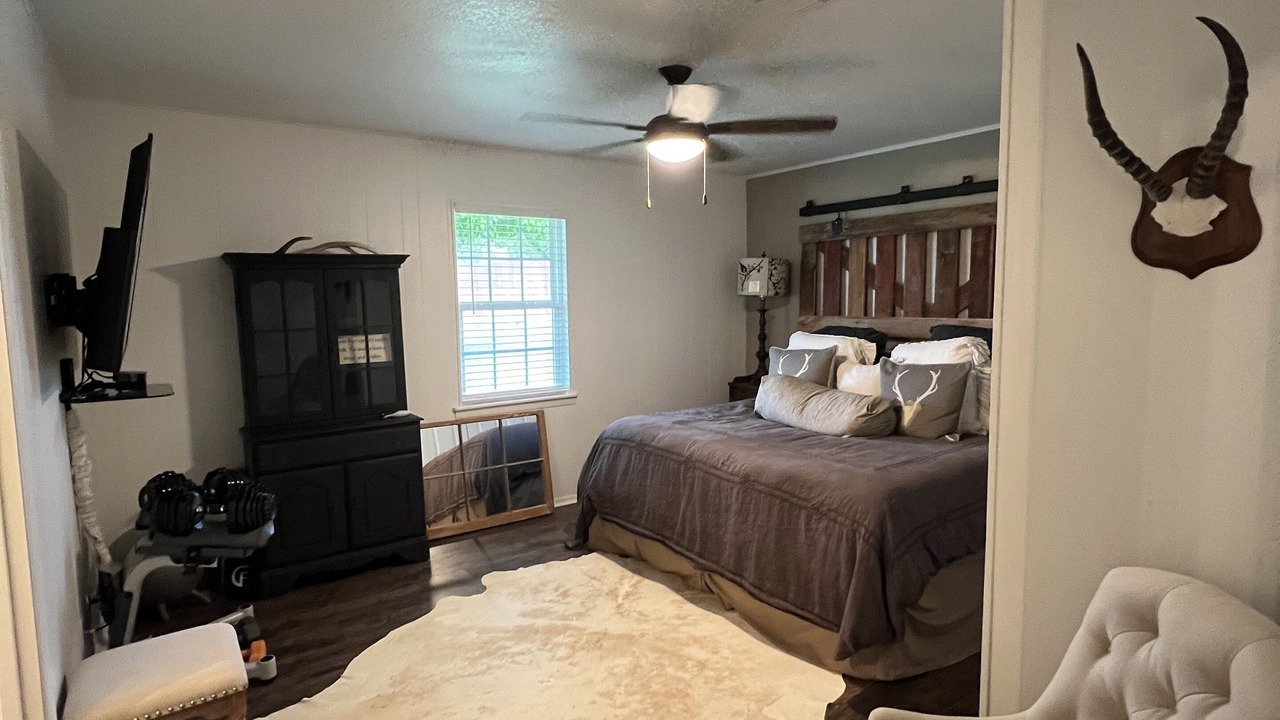 Photo of Bedroom in Mason