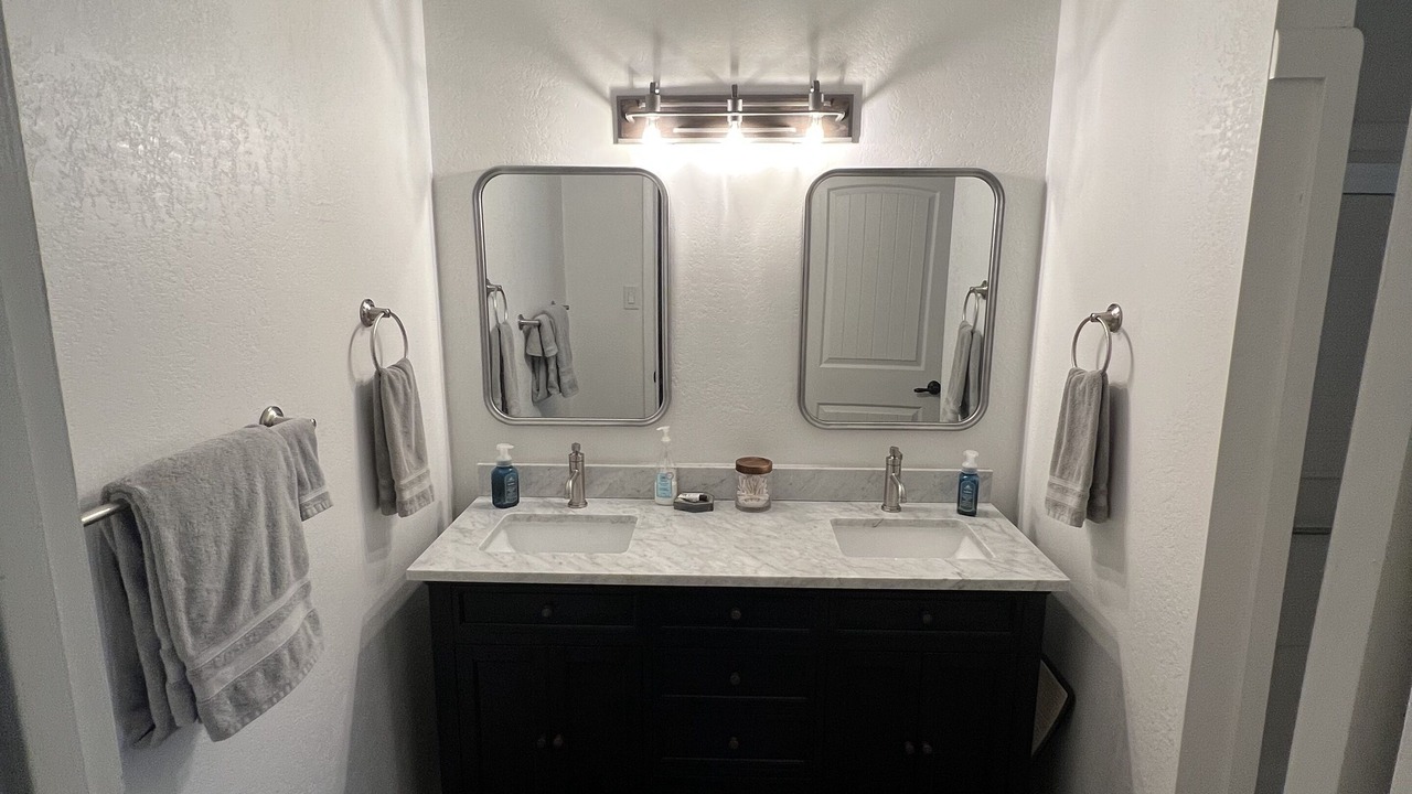 Photo of Bathroom in Mason