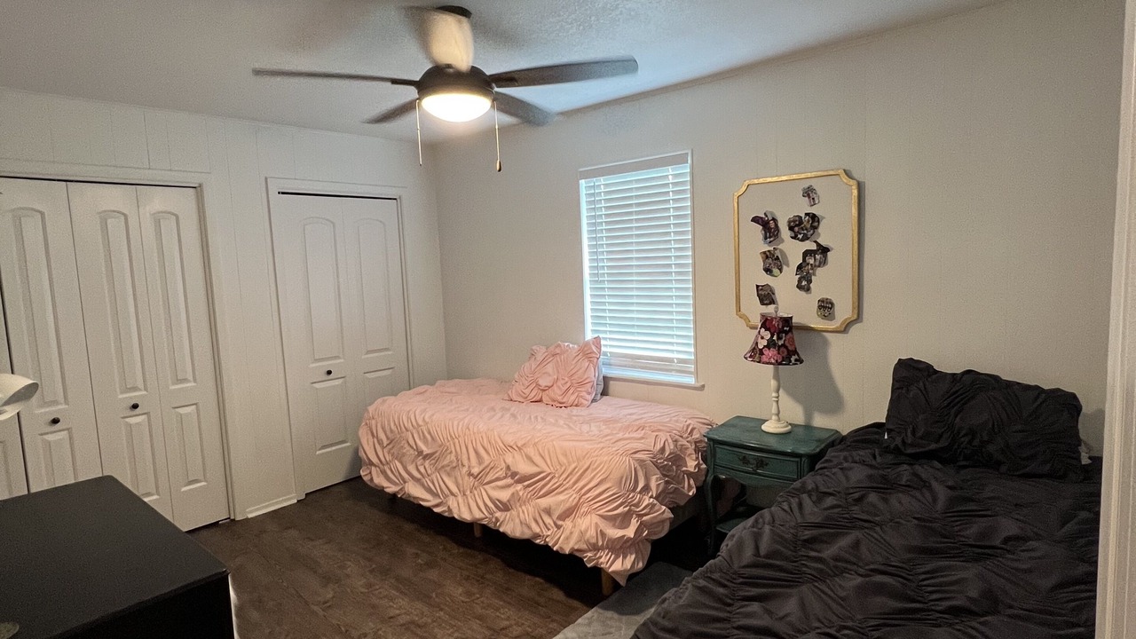 Photo of Bedroom in Mason