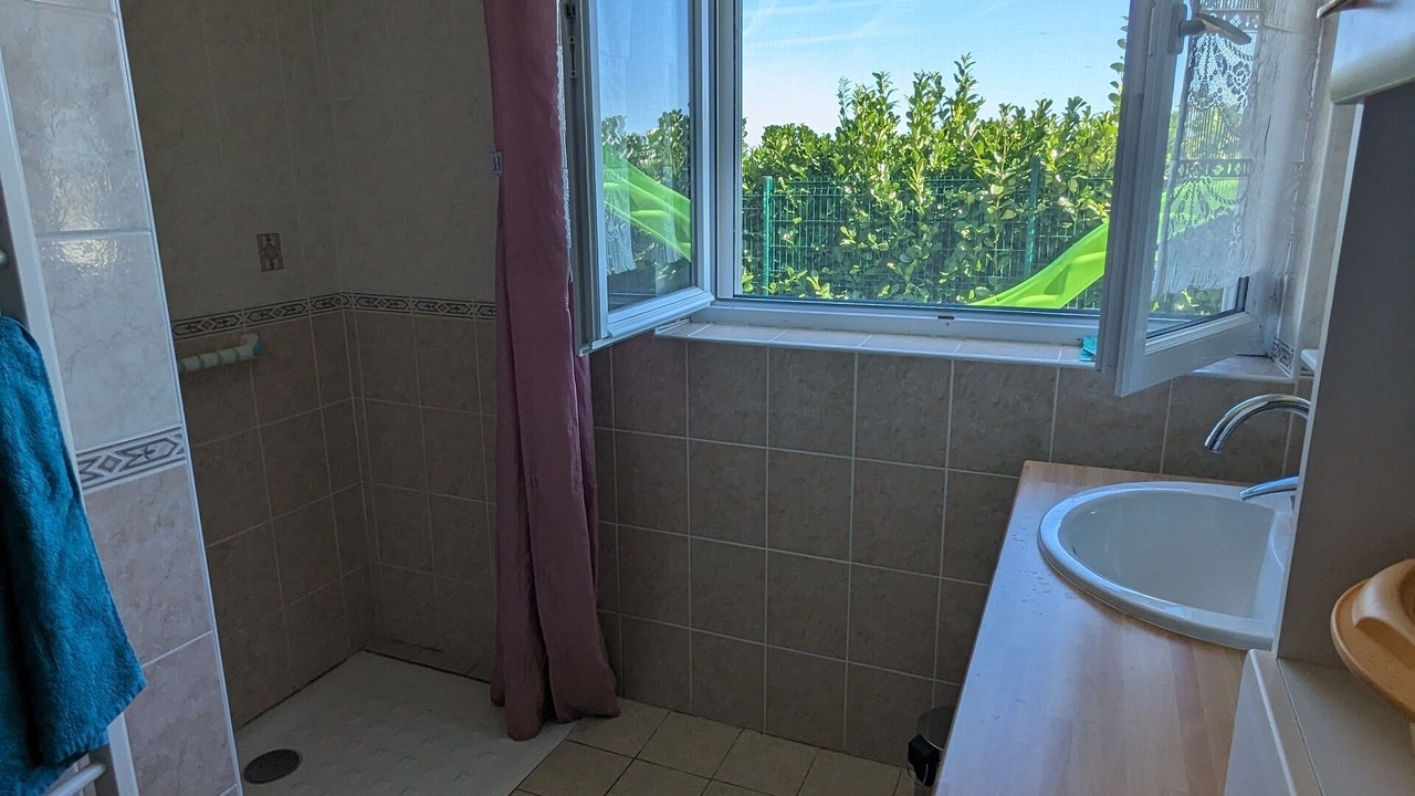 Photo of Bathroom in Previnquieres