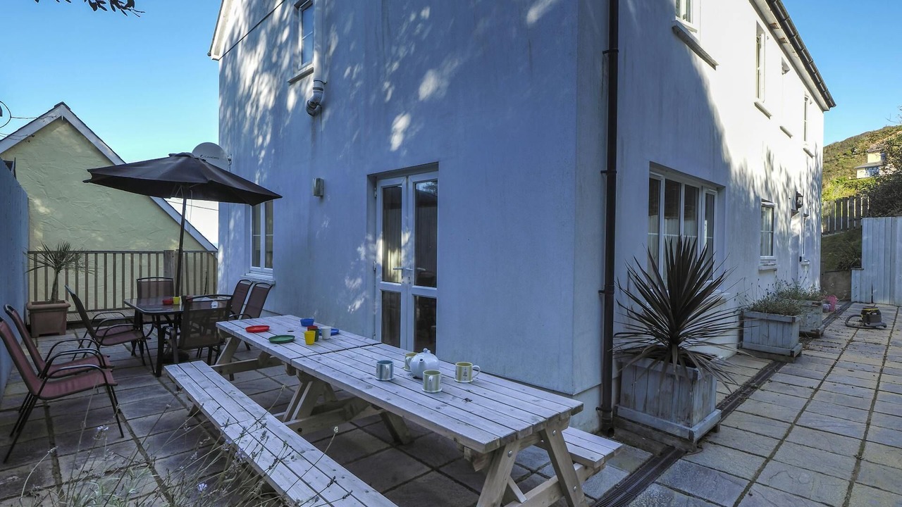 Photo of Others in Tan-y-groes