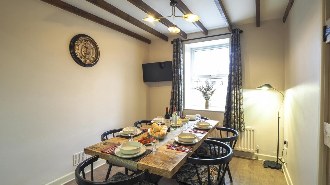 Photo of Others in Dihewid