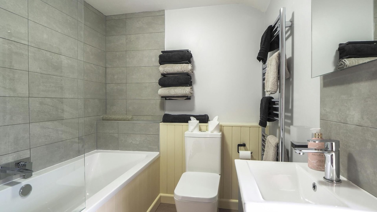 Photo of Others in Dihewid