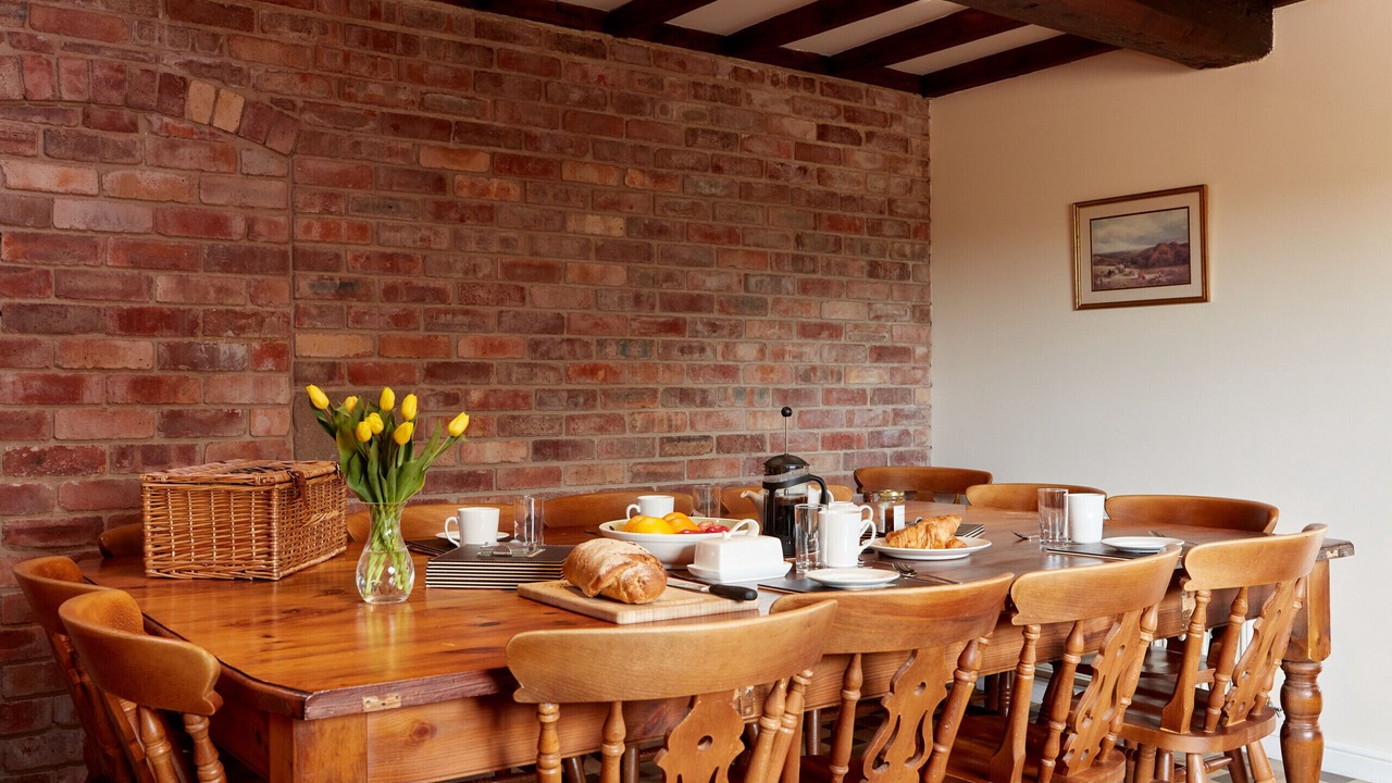 Photo of Others in Dalbury Lees